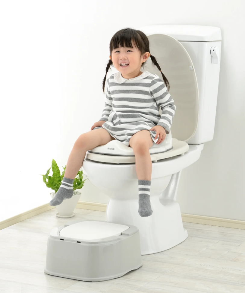 Richell Pottis Step & Potty K White
