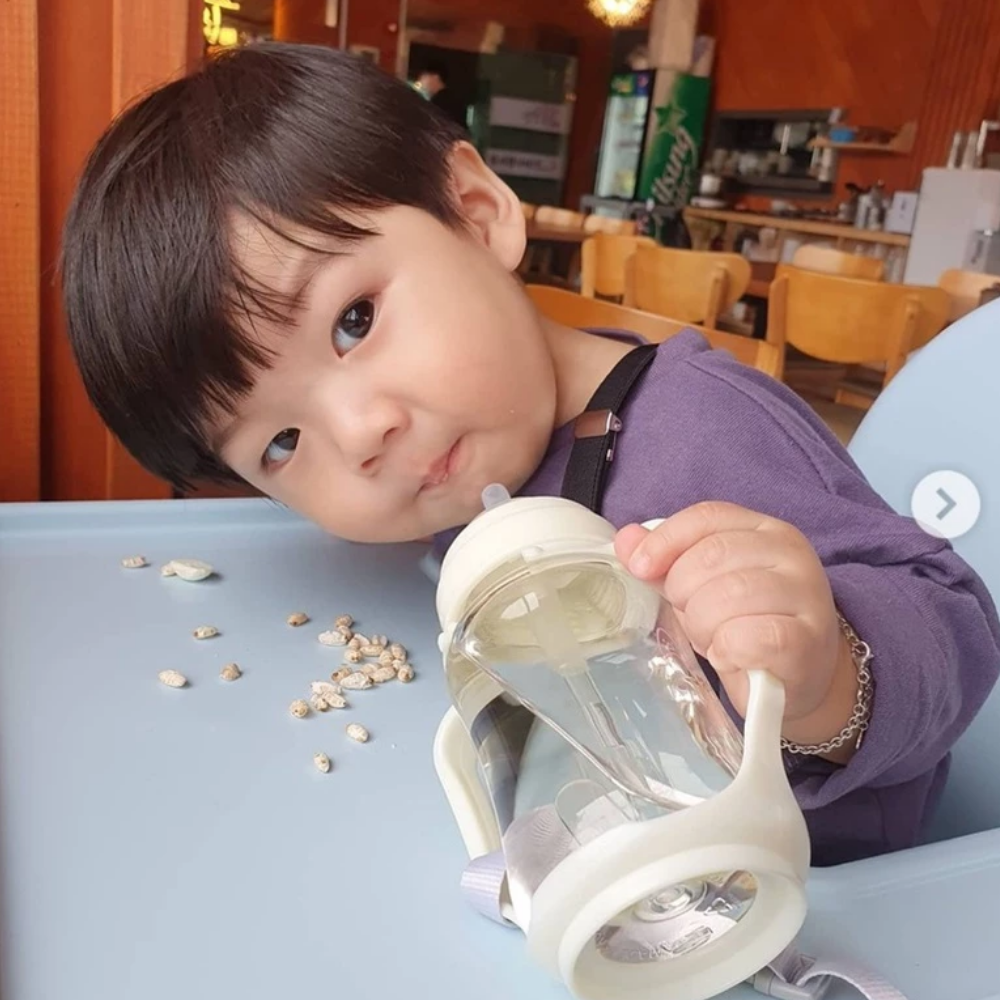 AMBOBABY Straw Feeding Bottle TRITAN 230ML