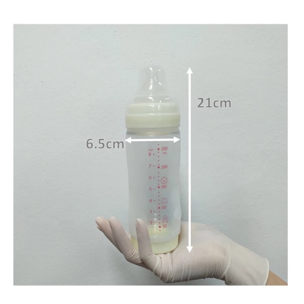 ARTEBEBE Baby Bottle in Silicone Balloon Cover